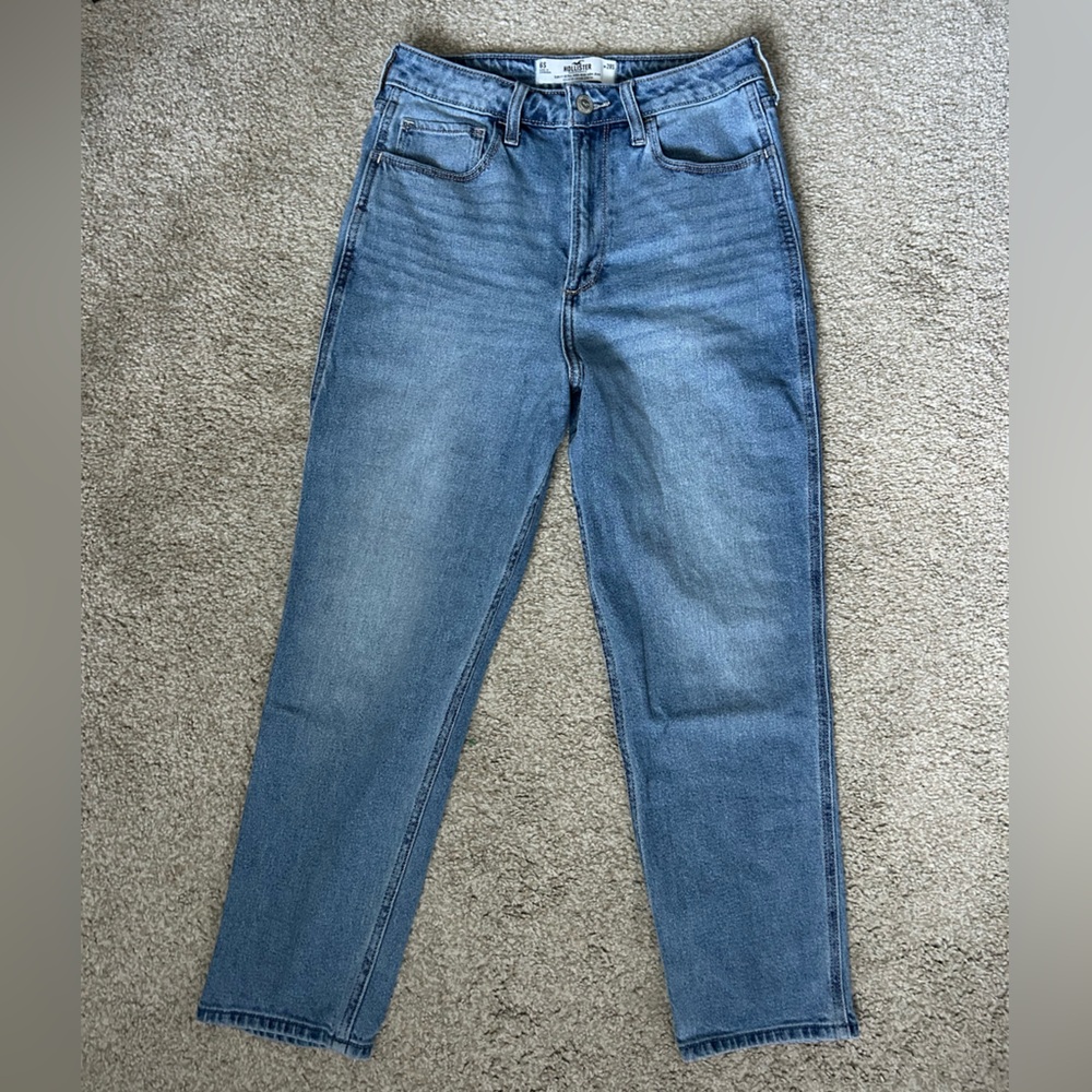Curvy Ultra High-Rise Mom Jean